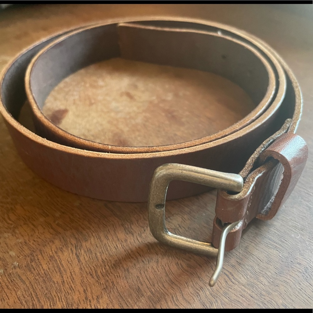 Marc by Marc Jacobs brown belt.